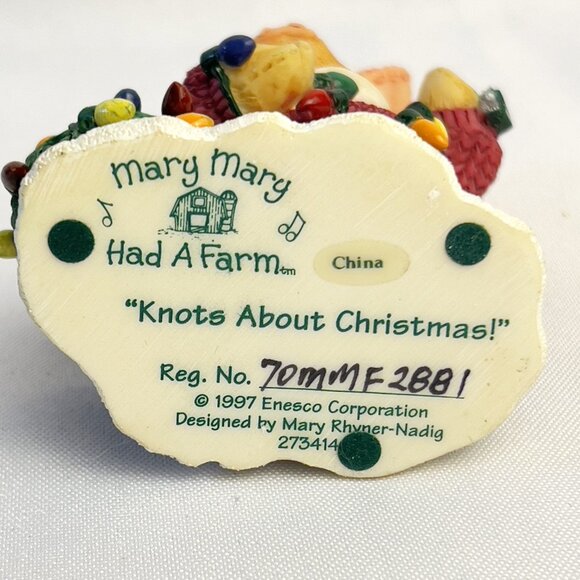 Enesco “Mary Mary Had a Farm” Figurine Pig Tangled in Christmas Lights 1997 - Picture 7 of 12